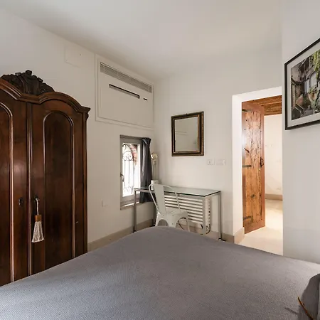 Boutique House *
