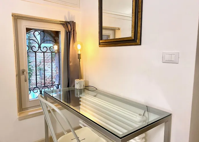 아파트 Boutique House *